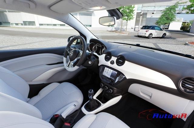 Opel-Adam-2012-Interior-025