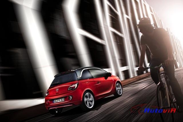 Opel-Adam-2012-Movimiento-039