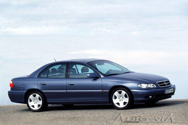 Opel Omega 1