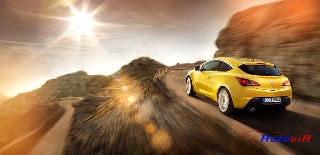 Opel Astra GTC 2013 09