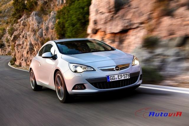 Opel Astra GTC 2013 15