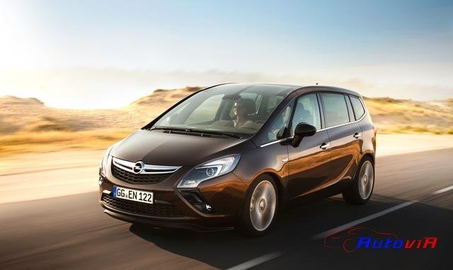 Opel Zafira Tourer 2013 04