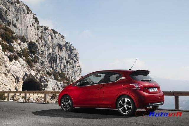 Peugeot 208 GTI 2013 02