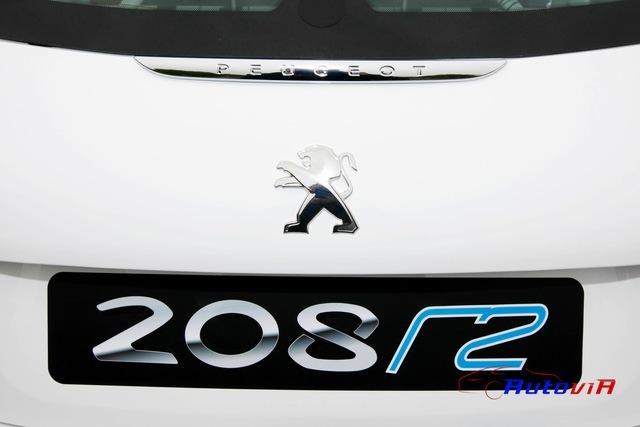 Peugeor 208 T16 2013 03