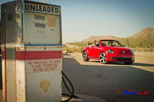 VolksWagen Beetle Cabrio 2012 001