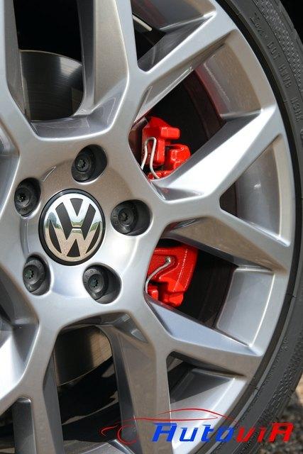 VolksWagen - Golf GTI 35 Aniversario - 05