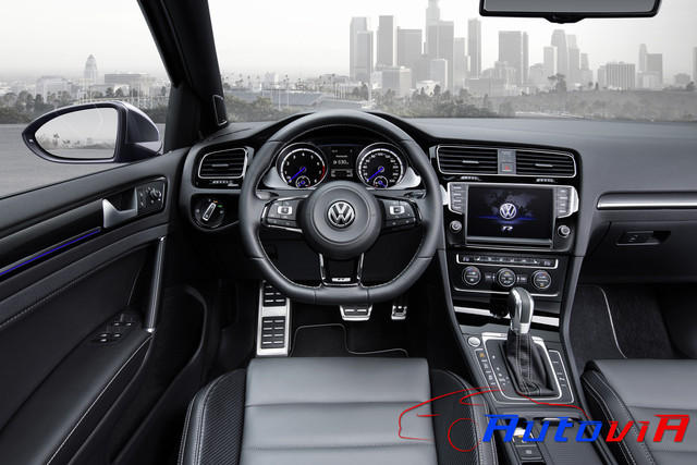 VW Golf R Variant 2014 05