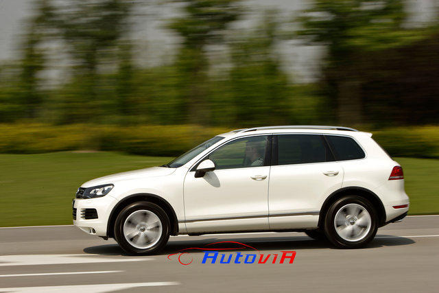 VolksWagen - Touareg Hybrid- 04