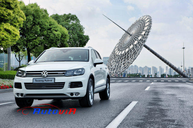 VolksWagen - Touareg Hybrid- 05