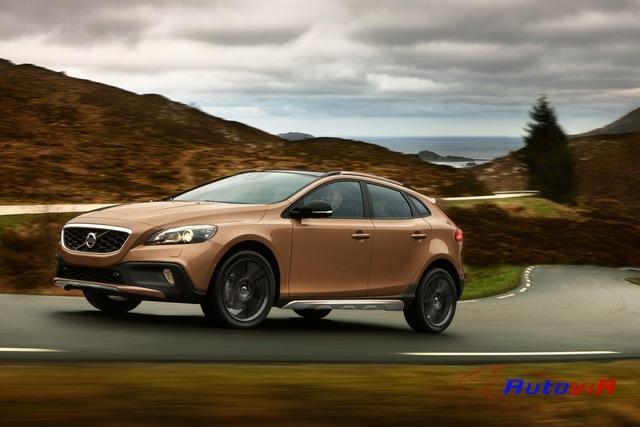 Volvo V40 Cross Country 2013 023