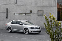 Skoda-Octavia-2012-01