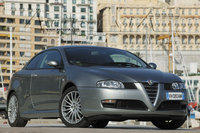 Alfa Romeo GT Coupe 18