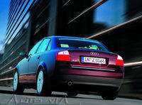 Audi A4 Hasta 2004 013