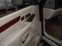 Cadillac Escalade 12