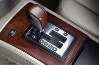 Cadillac SRX interior 10