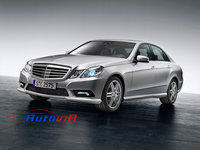 Mercedes-Benz Clase E - E550 4MATIC Sedan2010 - 02