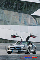 Mercedes-Benz SLS AMG - 13