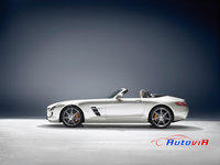 Mercedes-Benz SLS AMG Roadster - 06