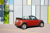 MINI Cooper S Convertible 2010 05