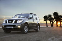 Nissan Pathfinder 1