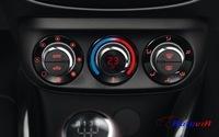 Opel-Adam-2012-Interior-037