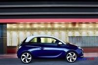 Opel-Adam-2012-Movimiento-005