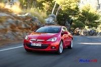 Opel Astra GTC 2013 22