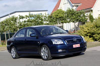 AVENSIS5