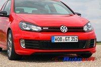 VolksWagen - Golf GTI 35 Aniversario - 23