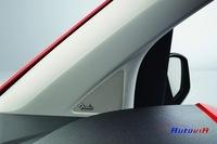 VolksWagen-Fender-Up!-2013-02